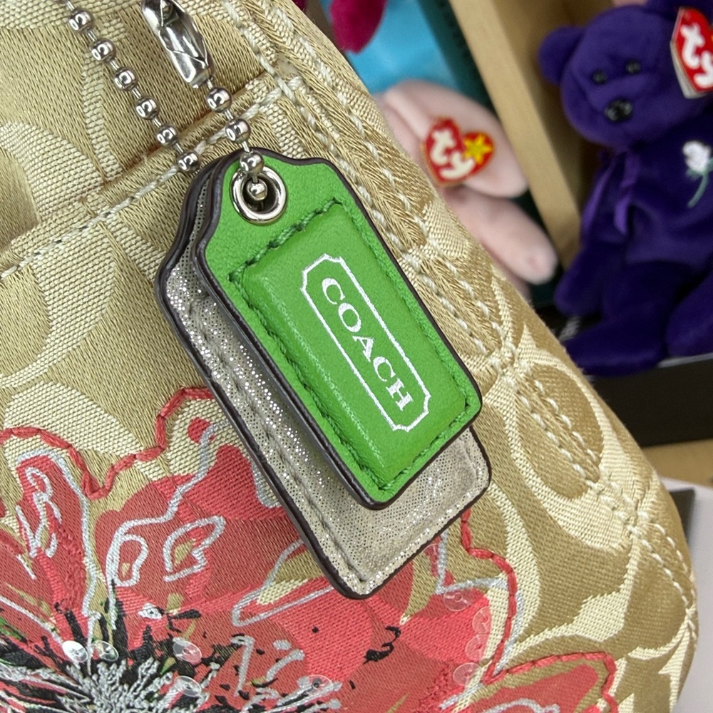 💥COACH - RARE Poppy Khaki Signature Coral Flower Sequin Crossbody Bag - 45U099 - Picture 6 of 13